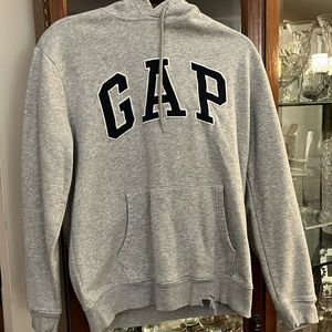 Gap sweatshirts